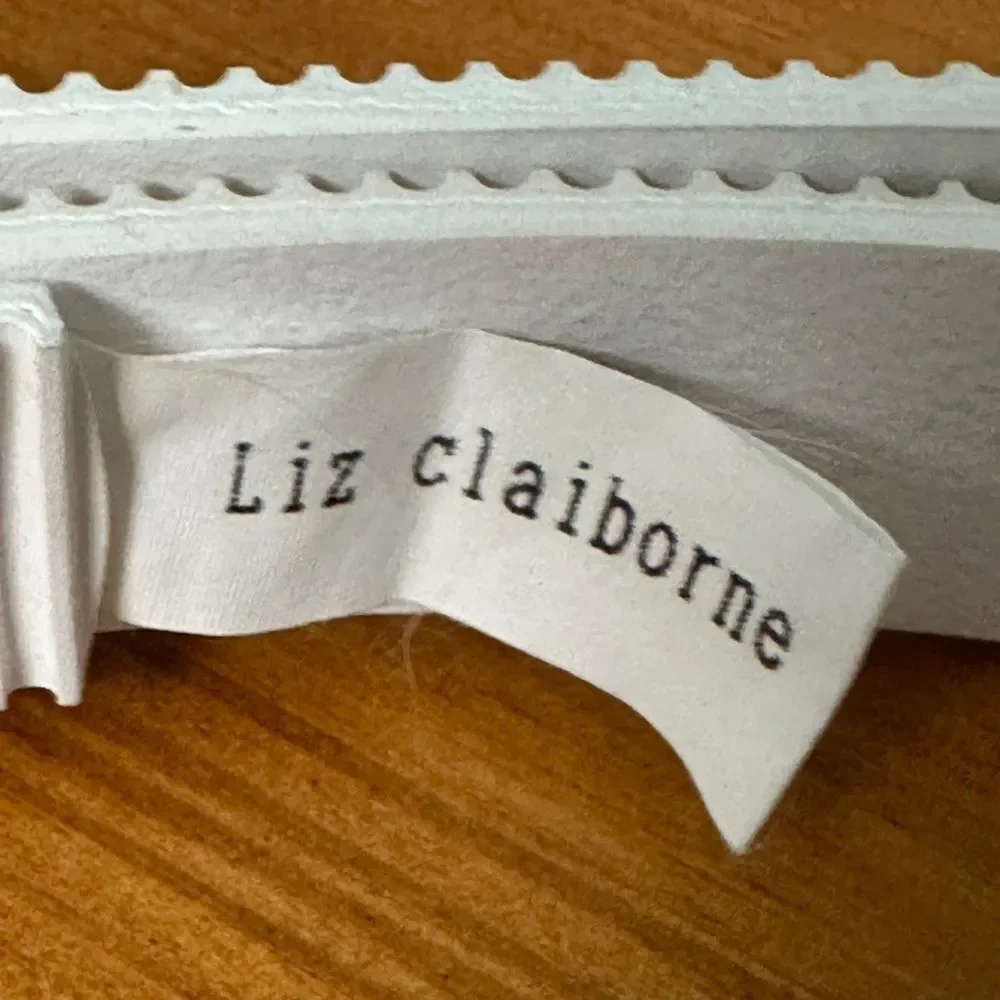 Vintage Liz Claiborne White Ribbed Belt Silver Buckle. Large